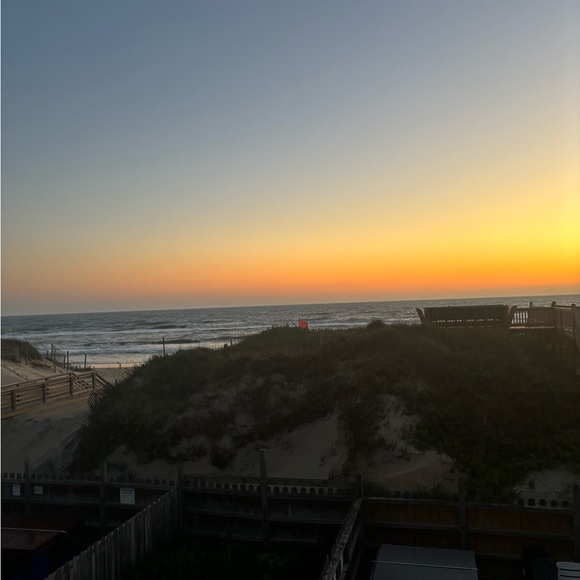 Meet your Posher, Monica - Picture 1 of 1